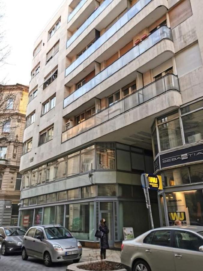 Cheerful Studio Budapest Downtown المظهر الخارجي الصورة